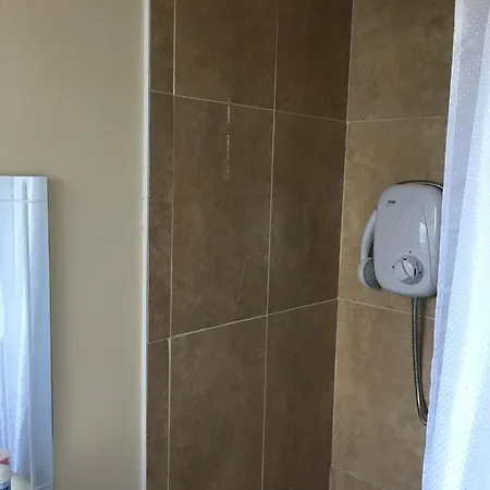 Double & Twin Rahoon Homestay Galway
