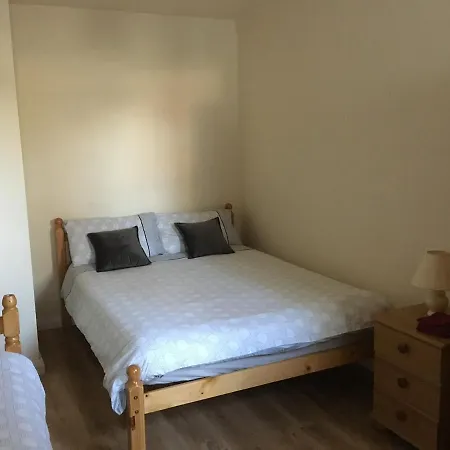 Double & Twin Rahoon Homestay