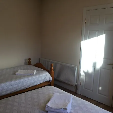 Double & Twin Rahoon Homestay