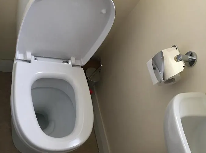 Privatunterkunft Double & Twin Rahoon *