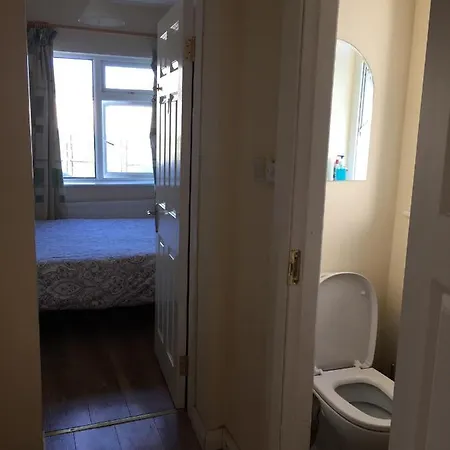 Double & Twin Rahoon غالواي