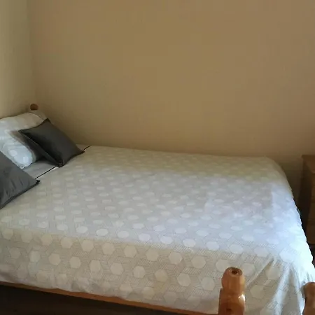 Double & Twin Rahoon منزل للإقامة