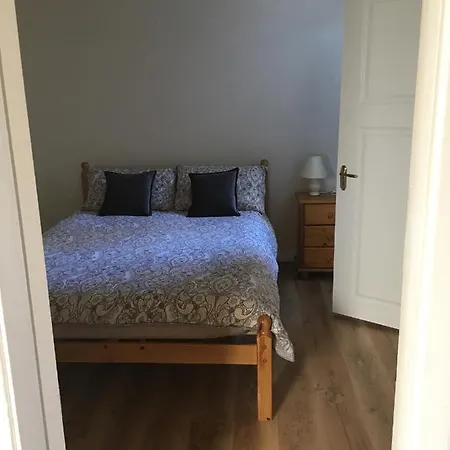 Double & Twin Rahoon منزل للإقامة