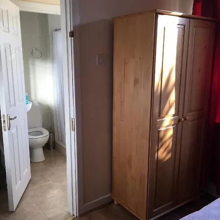 Double & Twin Rahoon غالواي