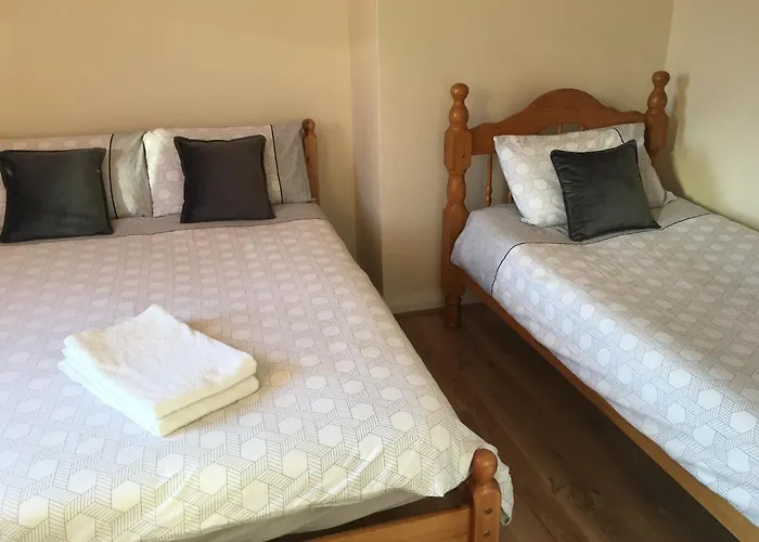 Double & Twin Rahoon Quarto em Acomodações Particulares